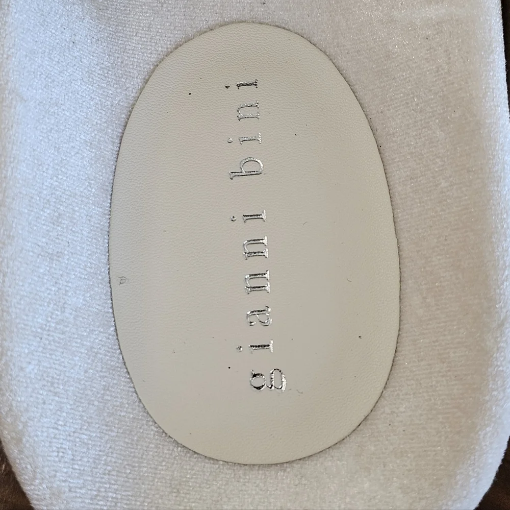 Gianni Bini Women's Cream Suede Clogs/Mules w/ Silver/Gold Accents Size 8 & 9.5 - Picture 6 of 8